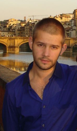 /upload/main/8fd/Photo HH.jpg